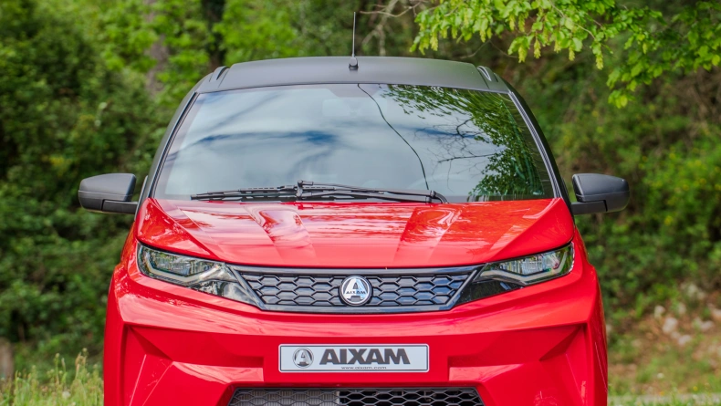 &Tau;&epsilon;&tau;&rho;ά&kappa;&upsilon;&kappa;&lambda;&alpha; &omicron;&chi;ή&mu;&alpha;&tau;&alpha; &alpha;&sigma;&phi;&alpha;&lambda;&omicron;ύ&sigmaf; &tau;&alpha;&chi;ύ&tau;&eta;&tau;&alpha;&sigmaf; AIXAM Crossline 1.png