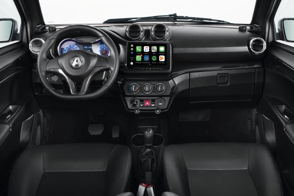 Τετράκυκλα οχήματα ασφαλούς ταχύτητας AIXAM Coupé MULTIA_DETZ_INTE_GTIGTOTdBCarbonLook9pouces.jpg